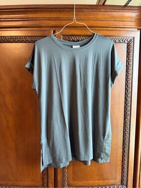 LuLaRoe Gray Short Sleeve Tunic Top